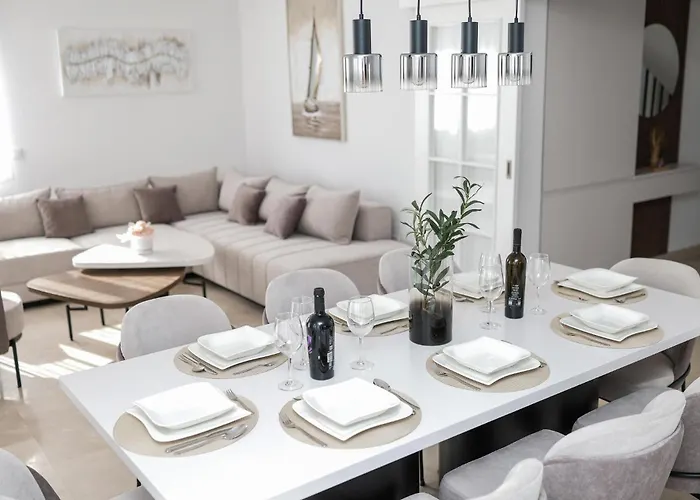 Awesome In * Policnik