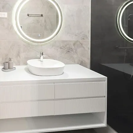 Awesome In Σπίτι διακοπών Policnik