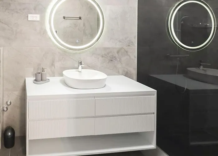 Awesome In Σπίτι διακοπών Policnik